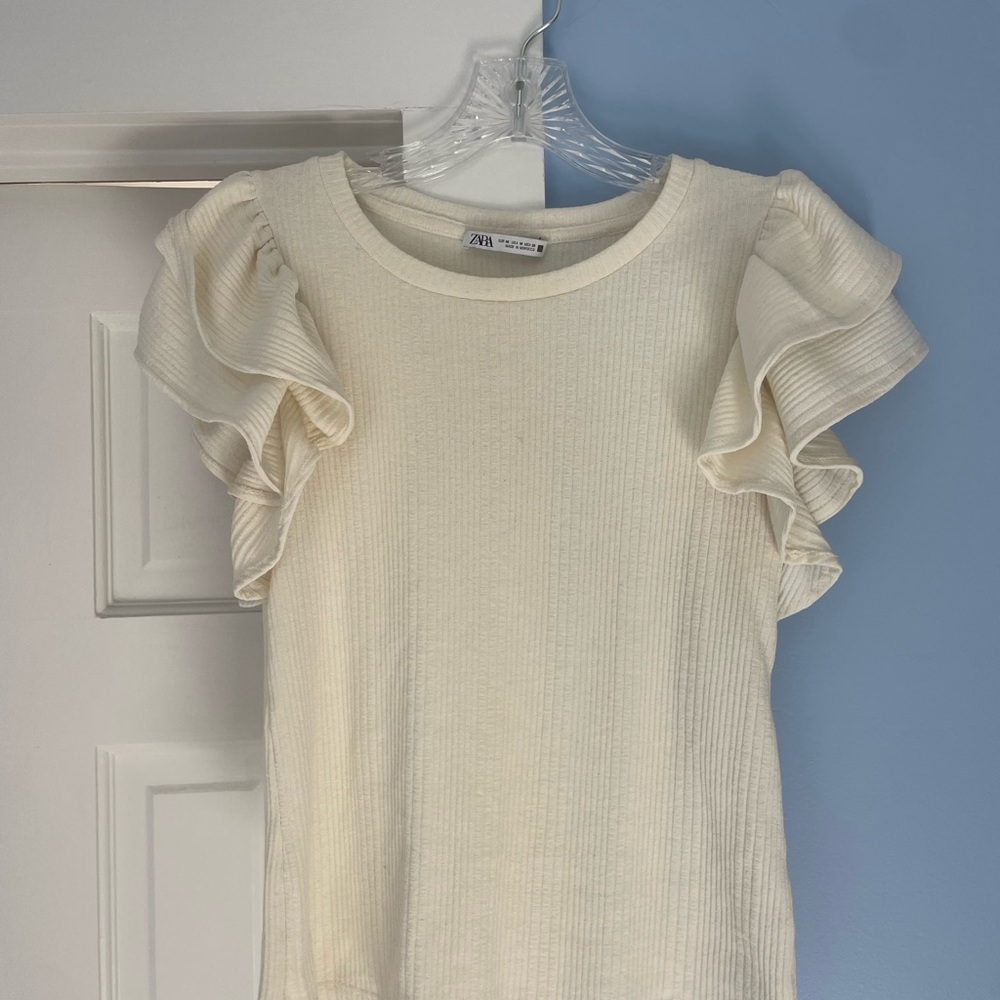Zara Cream Flutter Sleeve Ruffled Blouse - Size M